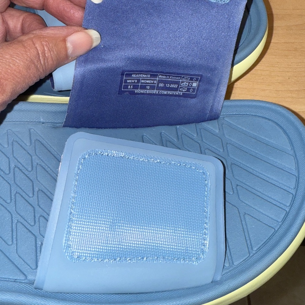 Vionic Blue and Cream Slide Sandals - Picture 6 of 7